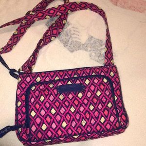 LMTD VERA BRADLEY Katalina Pink Diamond Hipster!